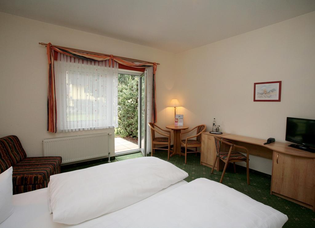 Ostseehotel Wustrow فاستروم الغرفة الصورة